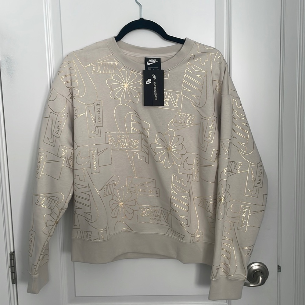 Brand New Nike oversized sweat shirt
